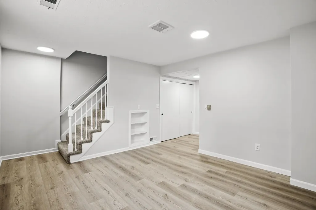 51 Derryfield Court Manchester NH 03104