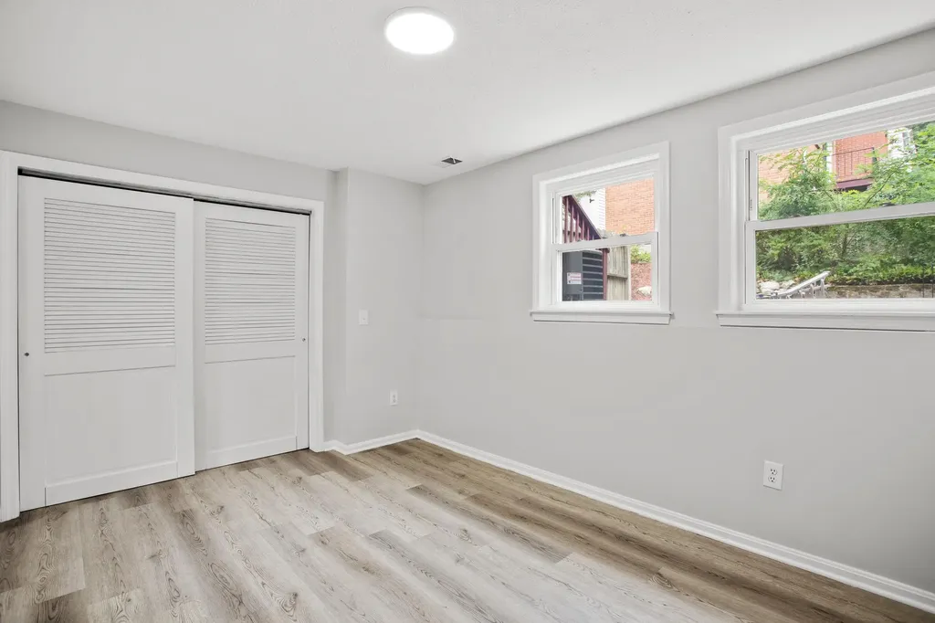 51 Derryfield Court Manchester NH 03104