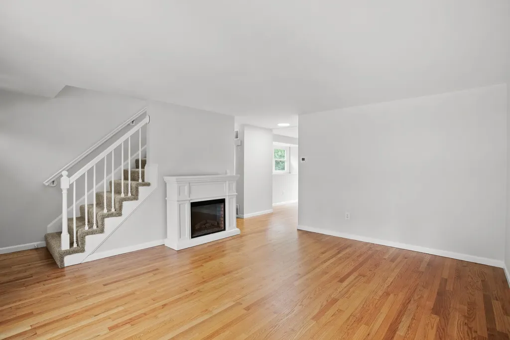 51 Derryfield Court Manchester NH 03104