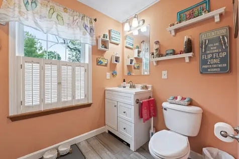 140 Wadleigh Falls Road Lee NH 03861