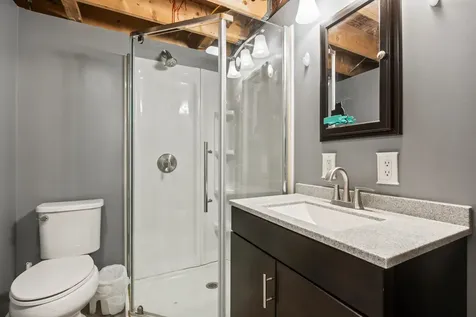 140 Wadleigh Falls Road Lee NH 03861