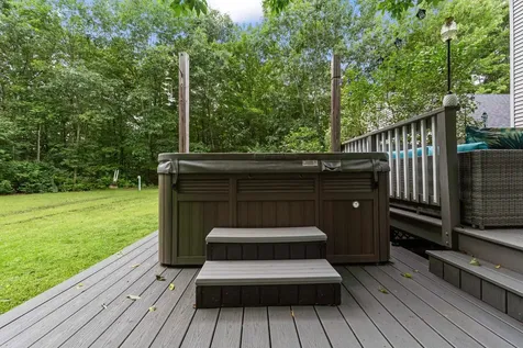 140 Wadleigh Falls Road Lee NH 03861