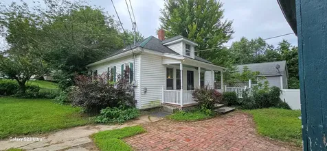 21 Elwood Avenue Manchester NH 03103