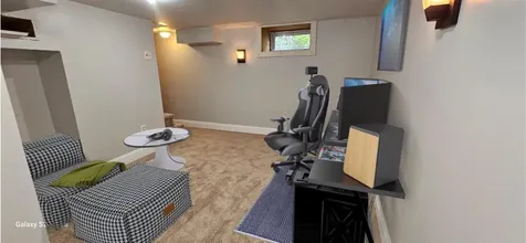 21 Elwood Avenue Manchester NH 03103