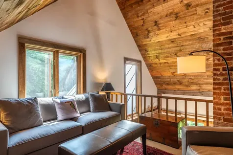 45 Uphill Road Landgrove VT 05148