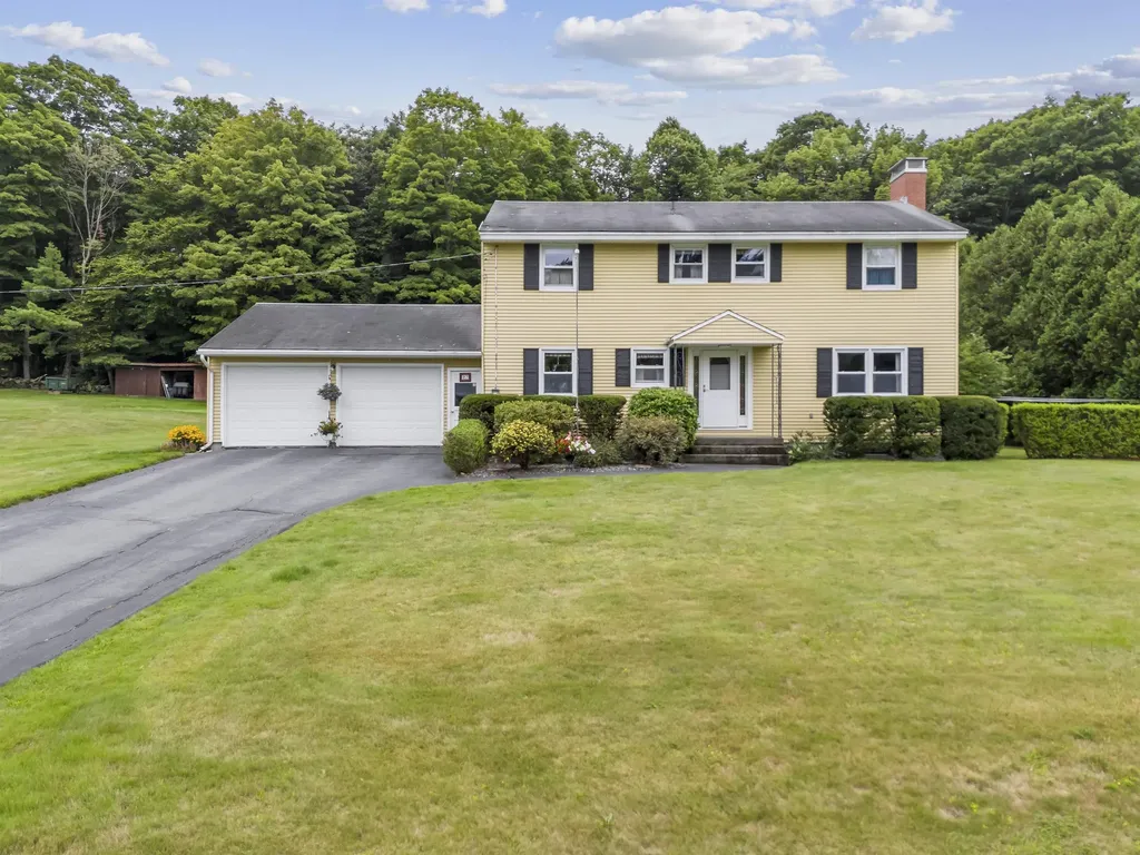 27 Hillcrest Drive Lebanon NH 03766