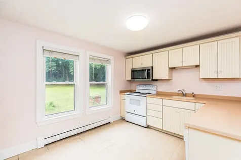 163 Crawley Falls Road Brentwood NH 03833