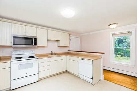 163 Crawley Falls Road Brentwood NH 03833