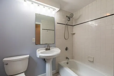 163 Crawley Falls Road Brentwood NH 03833