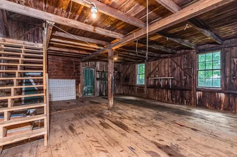 163 Crawley Falls Road Brentwood NH 03833