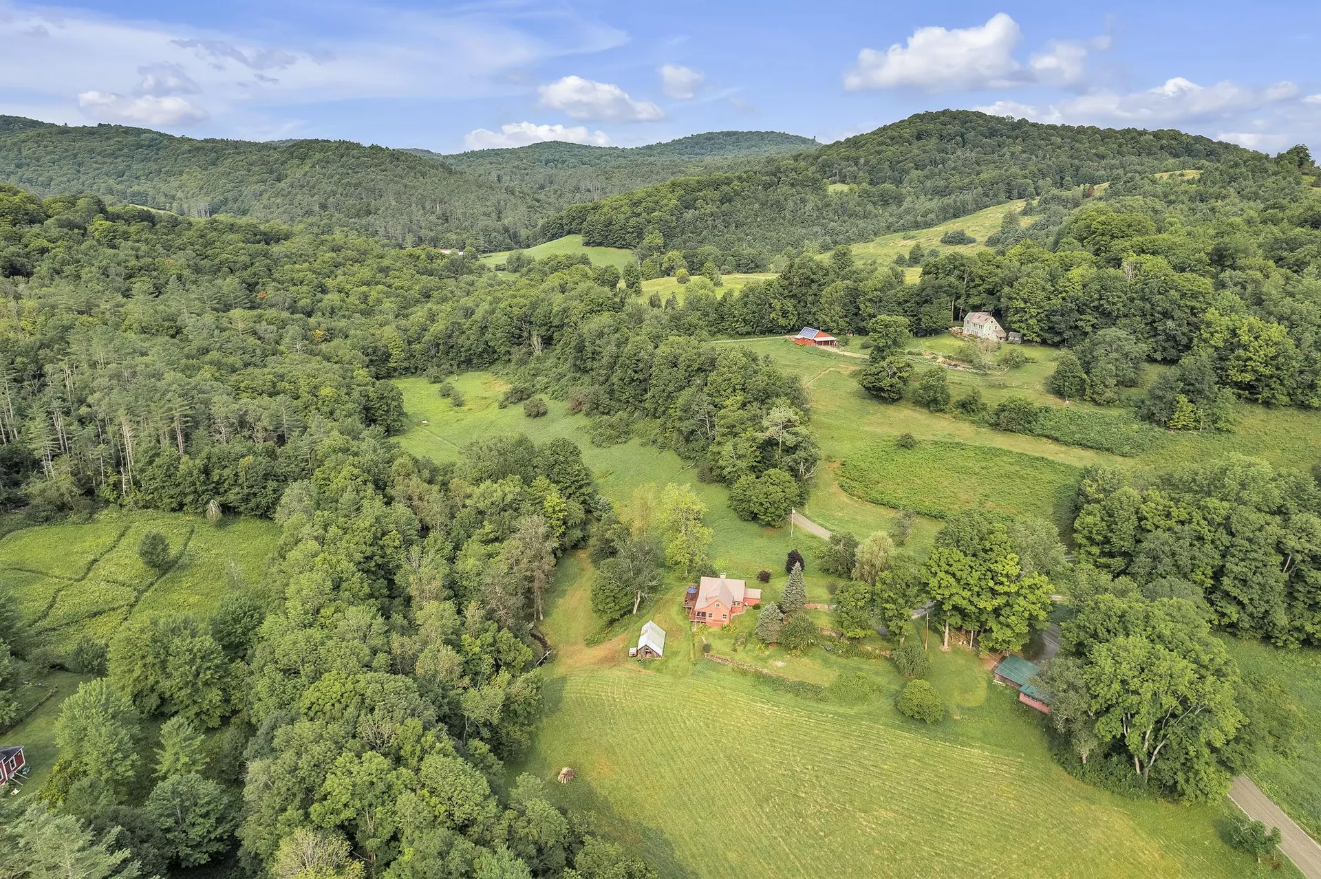 859 Moore Road Sharon VT 05068