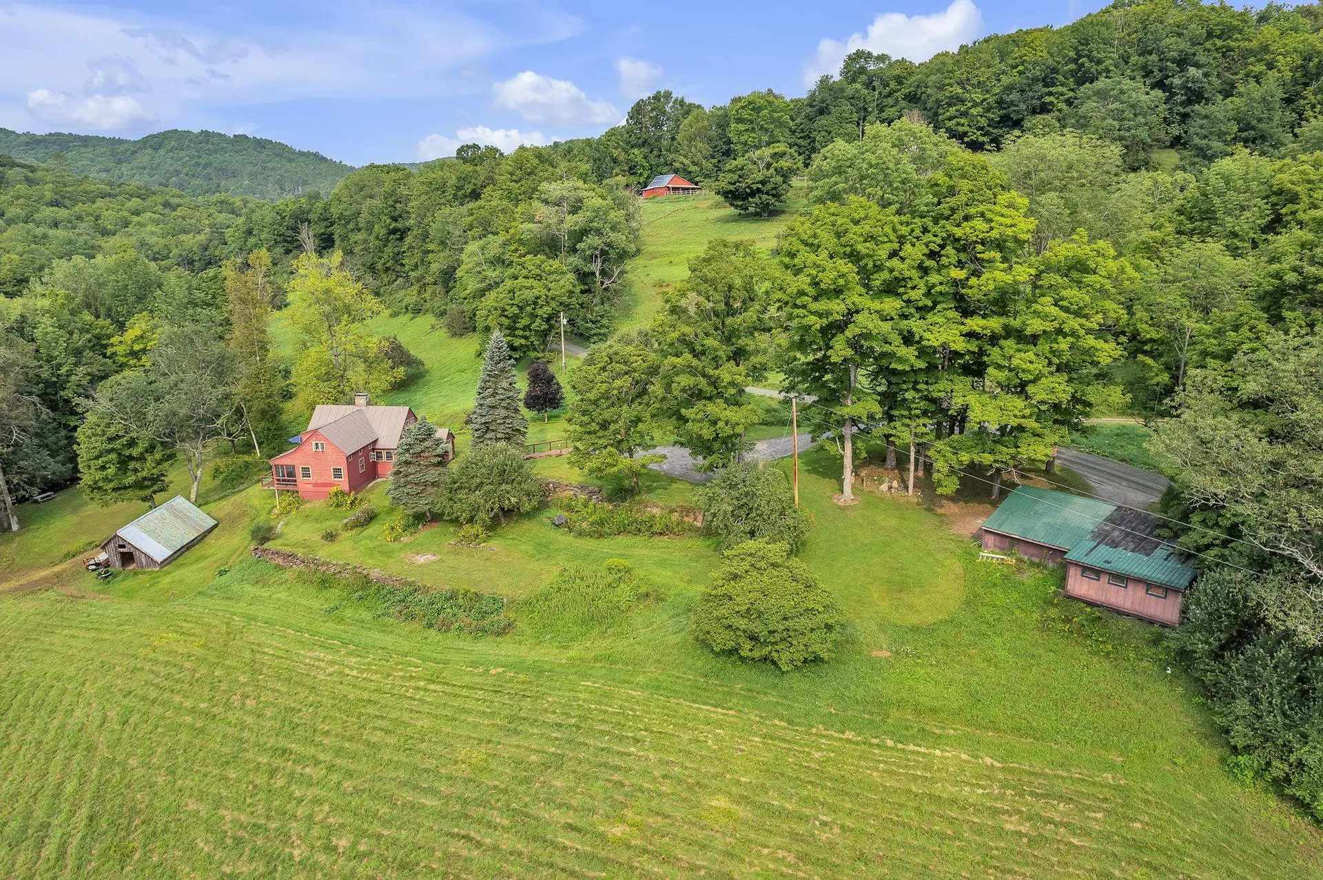 859 Moore Road Sharon VT 05068