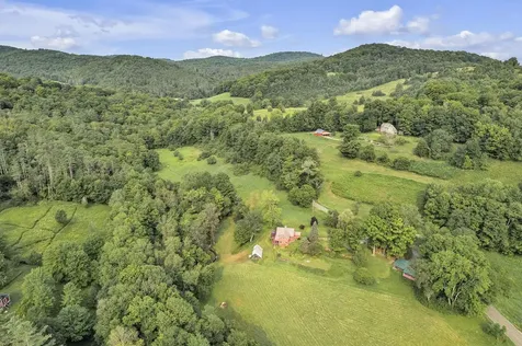 859 Moore Road Sharon VT 05068