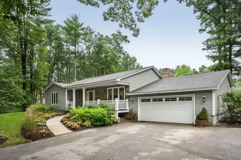 154 Meetinghouse Road Bedford NH 03110