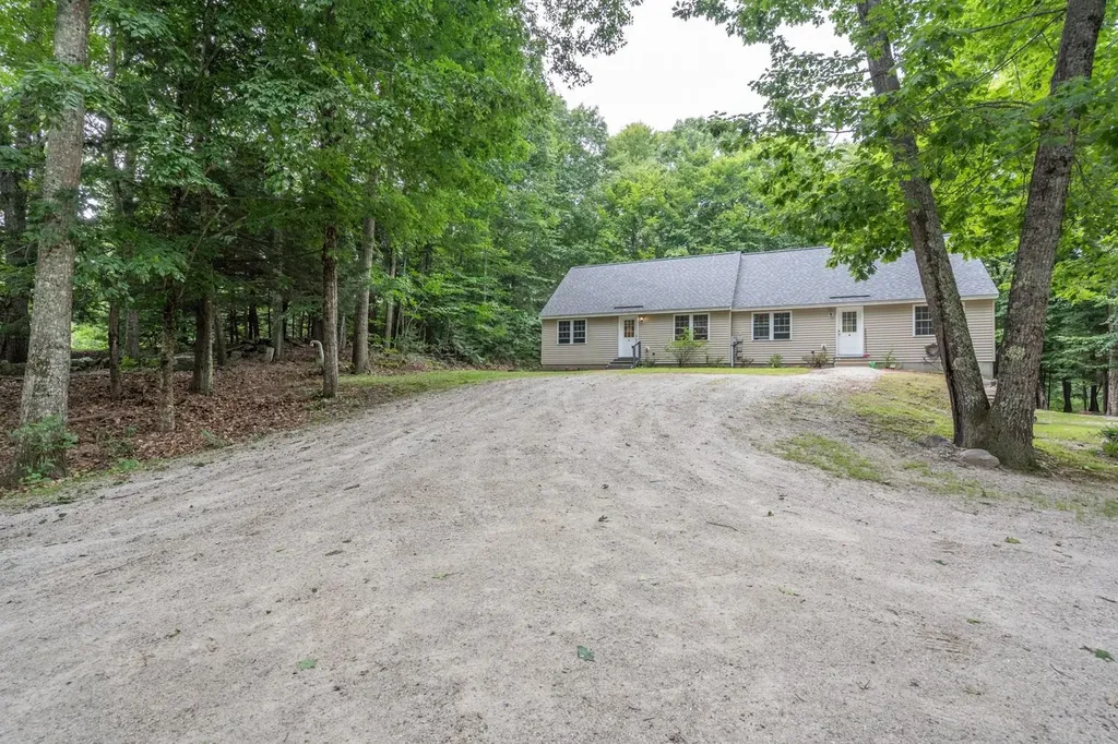 363 Bow Lake Road Northwood NH 03261