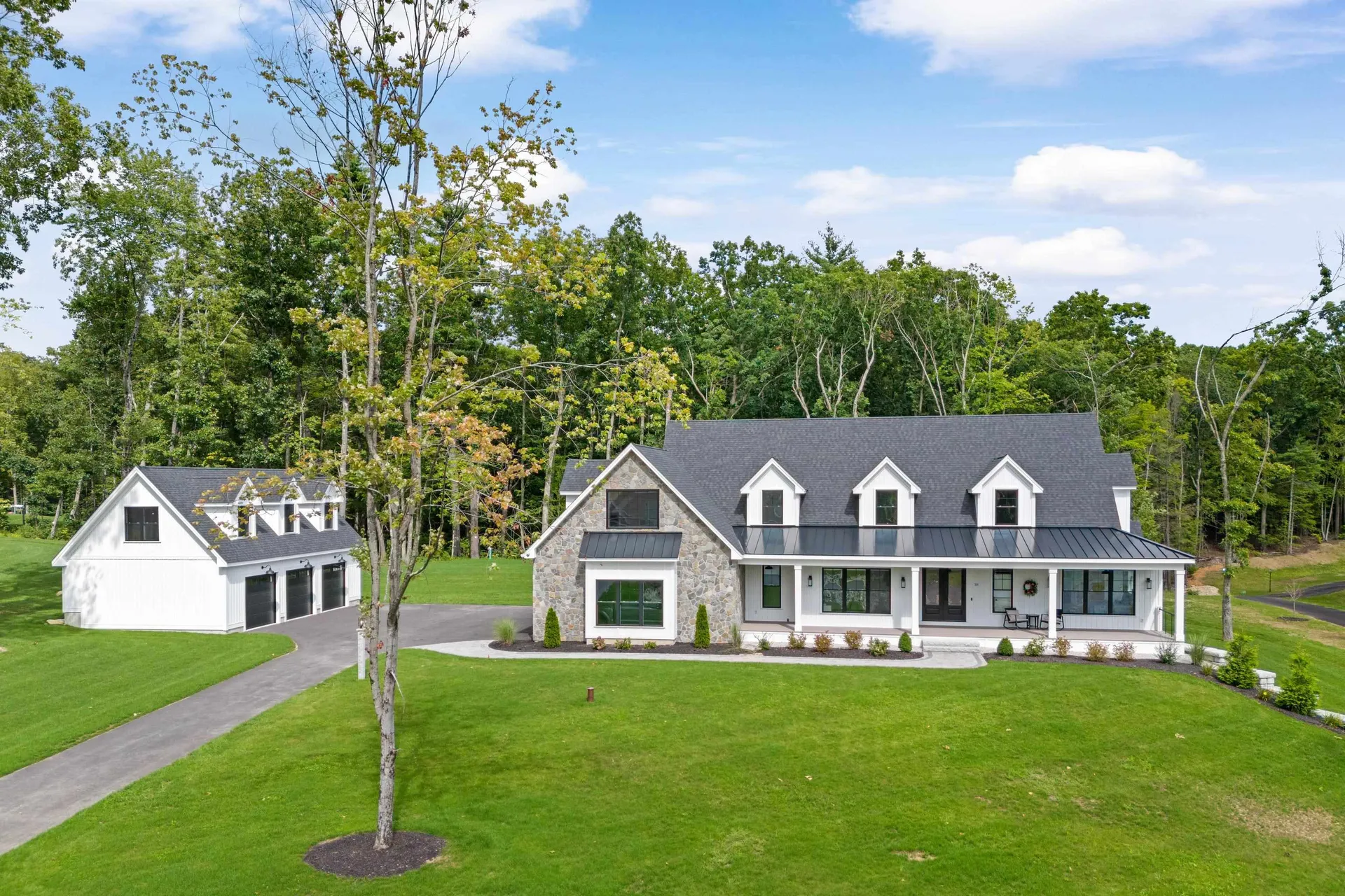 10 Hobart Lane Hollis NH 03049