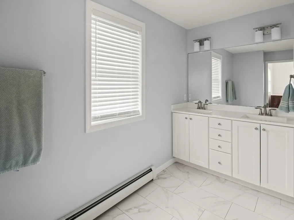 41 Seward Road Colchester VT 05446