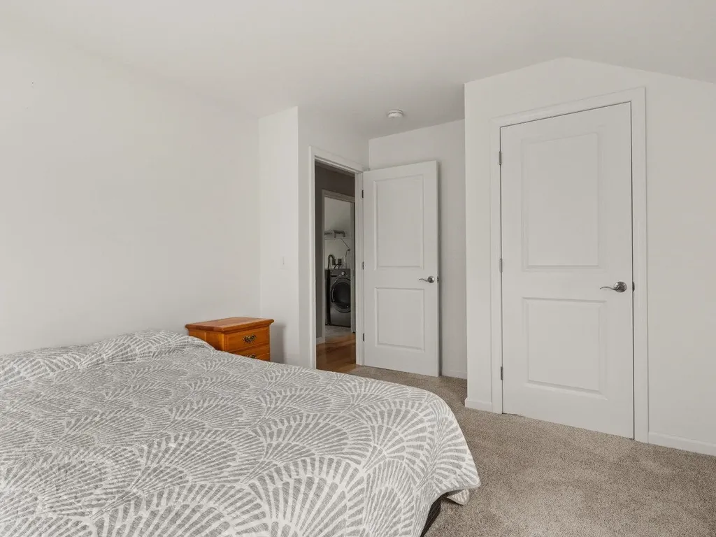 41 Seward Road Colchester VT 05446