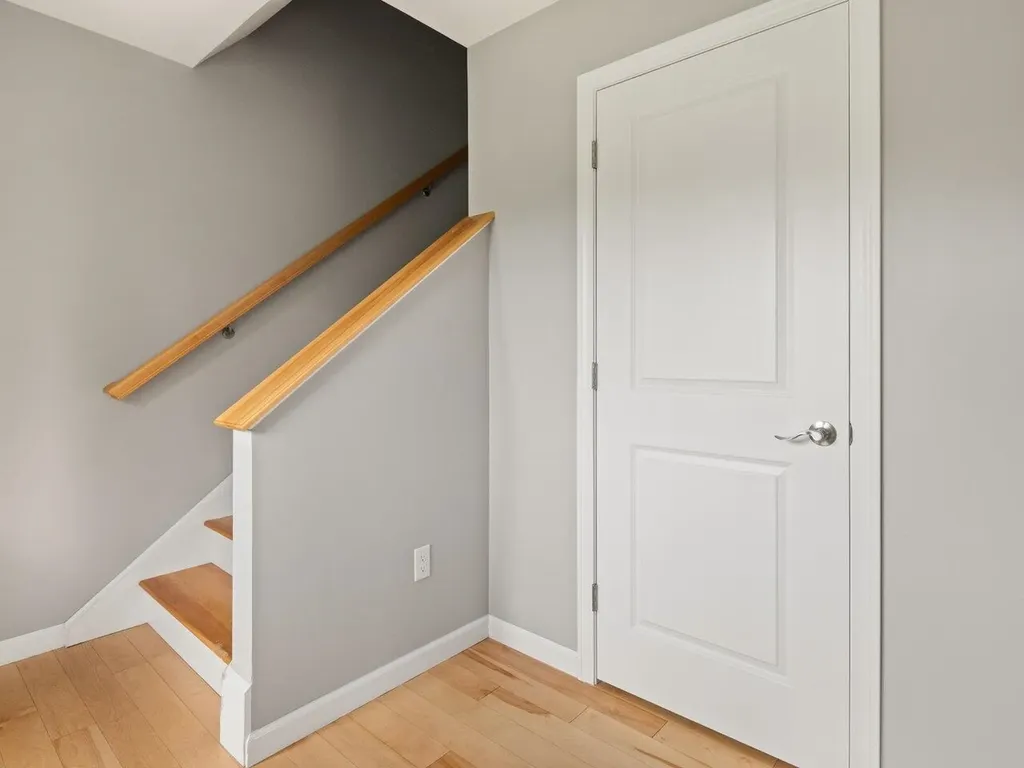 41 Seward Road Colchester VT 05446
