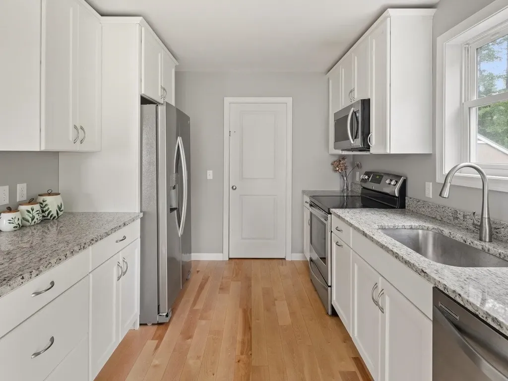 41 Seward Road Colchester VT 05446