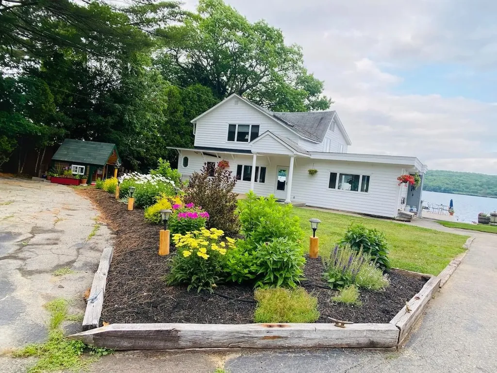 25 Lower Smith Road Sanbornton NH 03269