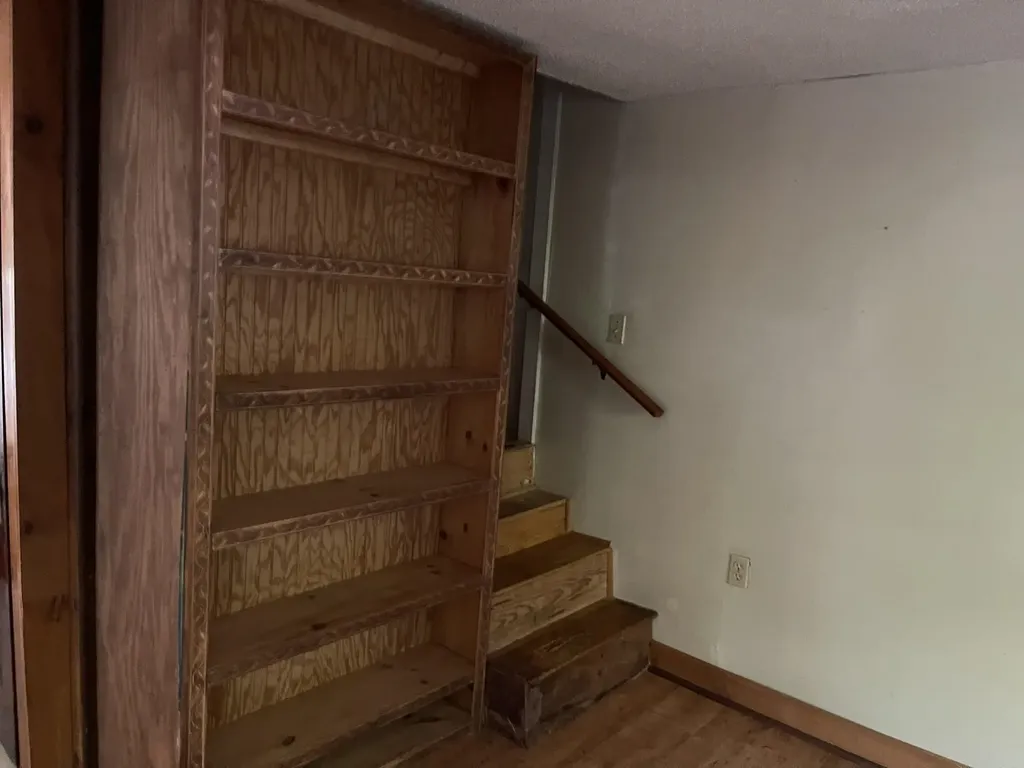 39 River Road Claremont NH 03743