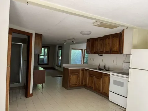 39 River Road Claremont NH 03743