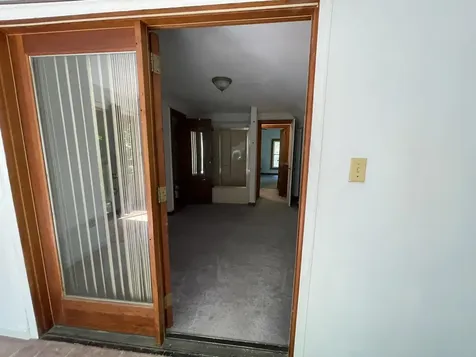 39 River Road Claremont NH 03743