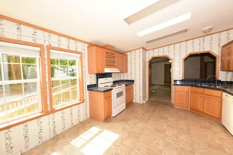 125 Goldfinch Lane Conway NH 03813