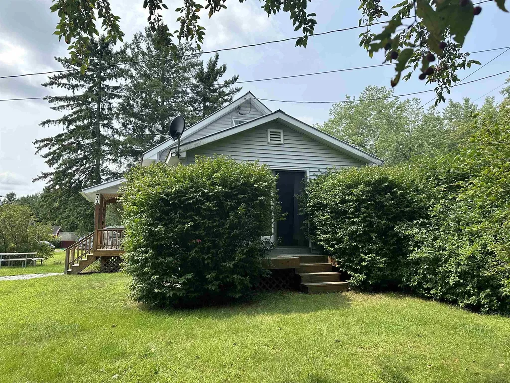 77 Wilcox Lane Fairlee VT 05045