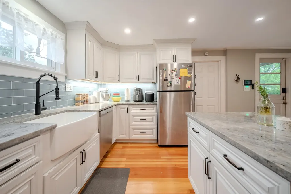 21-23 N Groton Street Nashua NH 03060