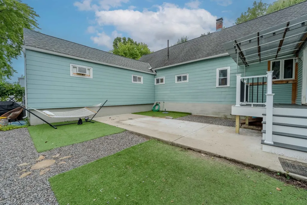 21-23 N Groton Street Nashua NH 03060