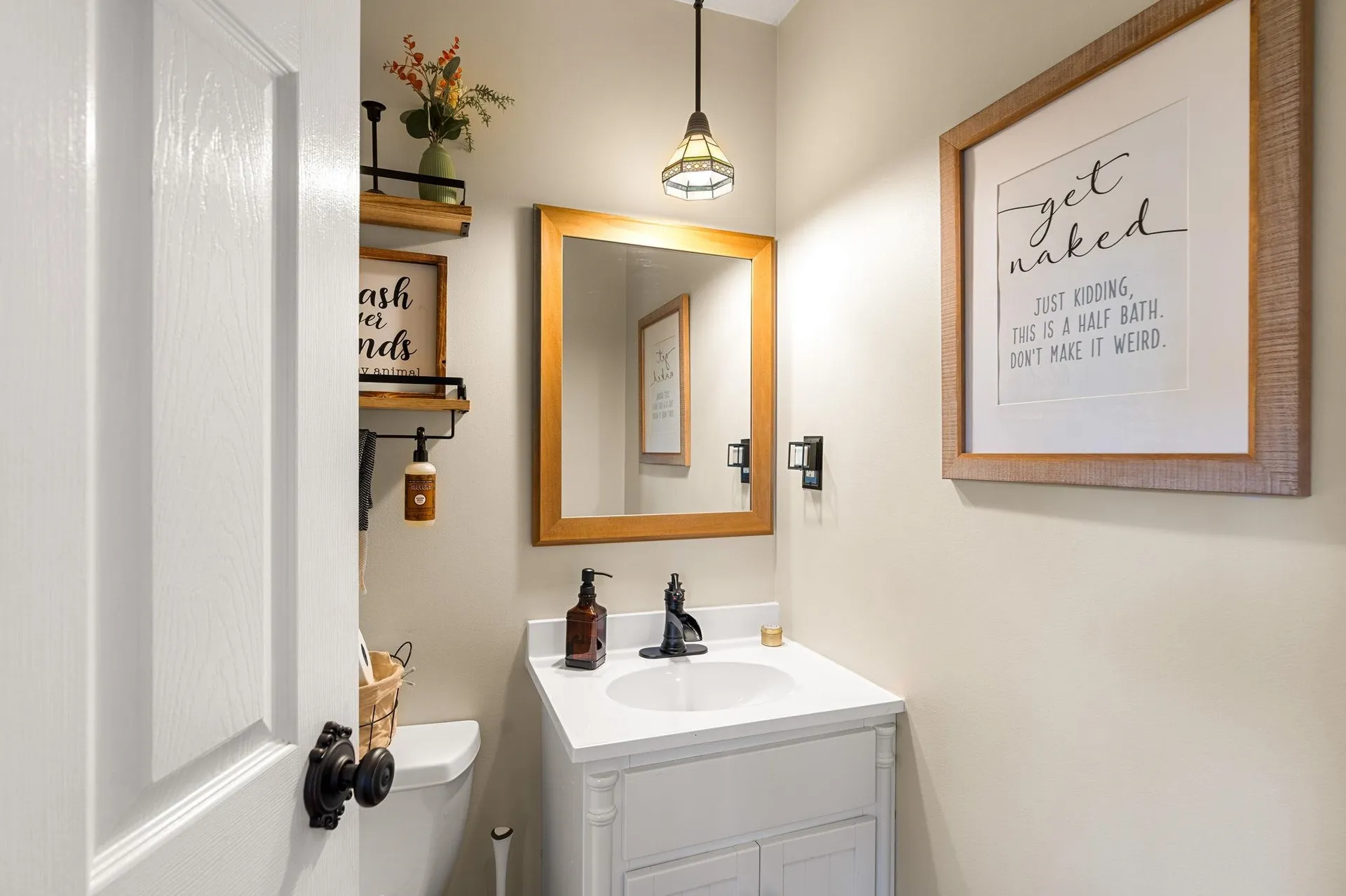 4 Arlington Avenue Nashua NH 03060