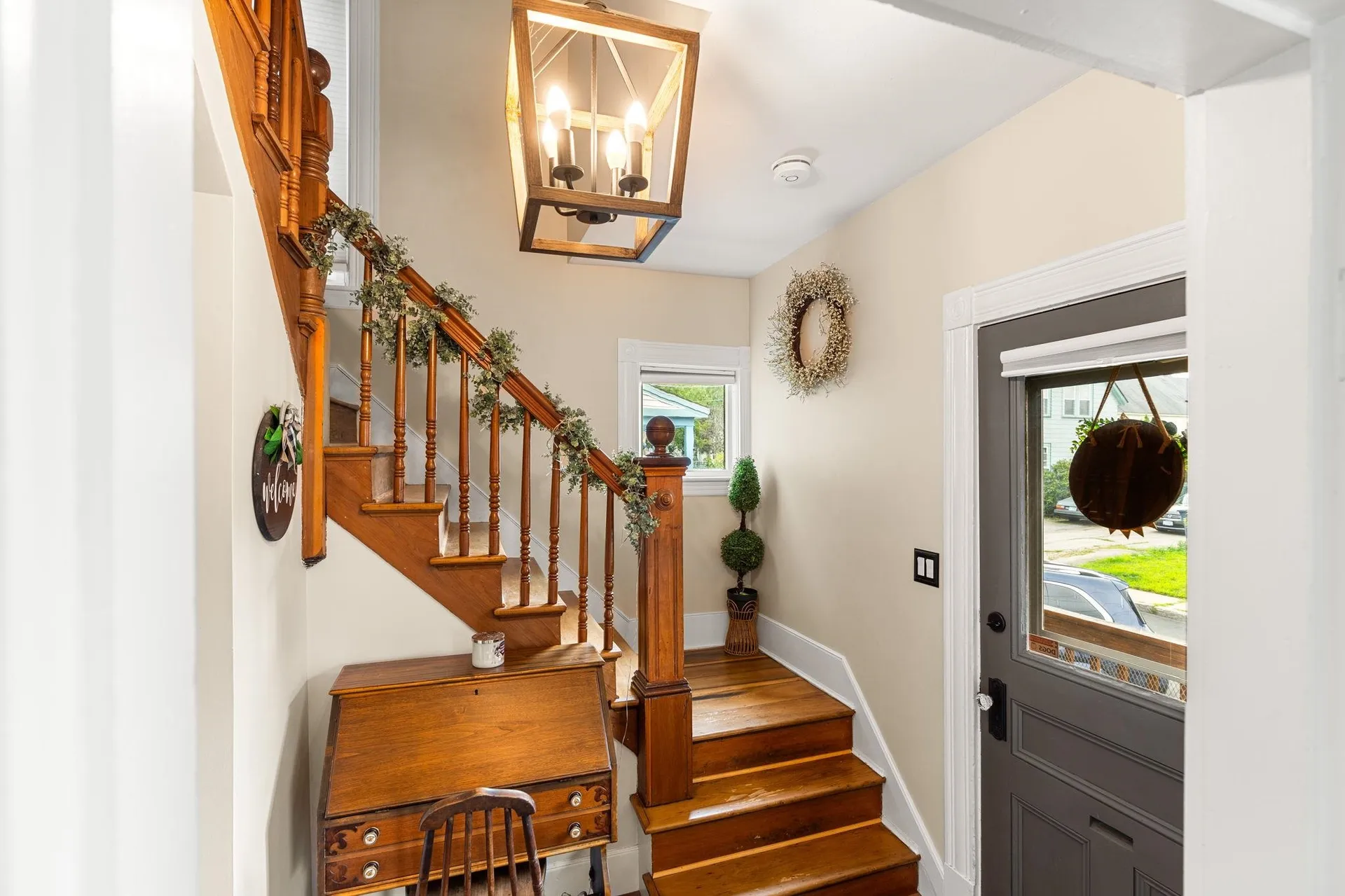 4 Arlington Avenue Nashua NH 03060