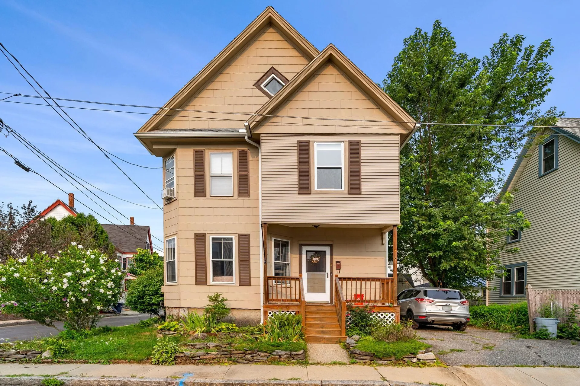 4 Arlington Avenue Nashua NH 03060