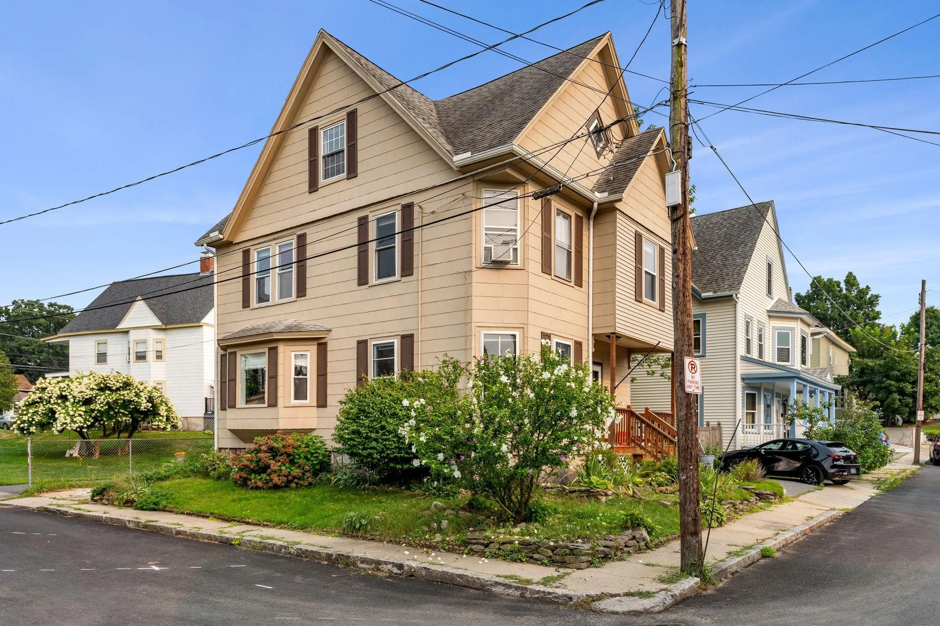 4 Arlington Avenue Nashua NH 03060