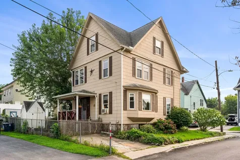 4 Arlington Avenue Nashua NH 03060