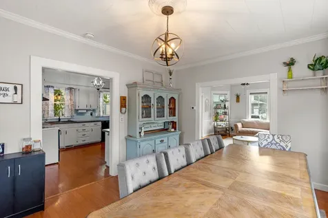 4 Arlington Avenue Nashua NH 03060
