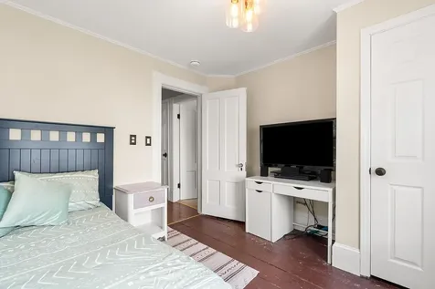4 Arlington Avenue Nashua NH 03060