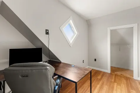 4 Arlington Avenue Nashua NH 03060