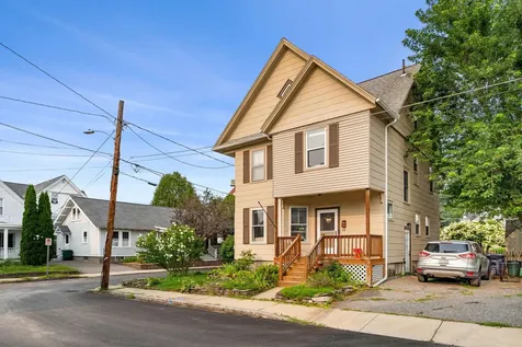 4 Arlington Avenue Nashua NH 03060