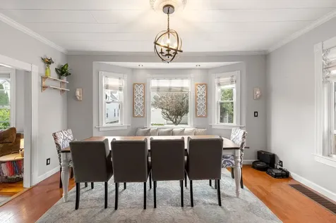4 Arlington Avenue Nashua NH 03060