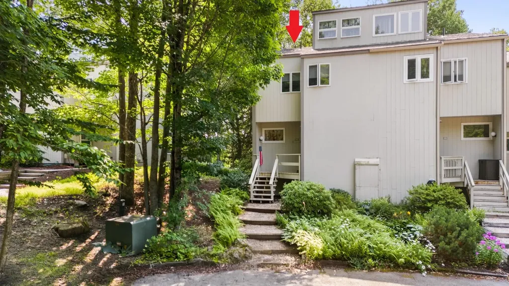 33 Fairway Drive Sunapee NH 03782