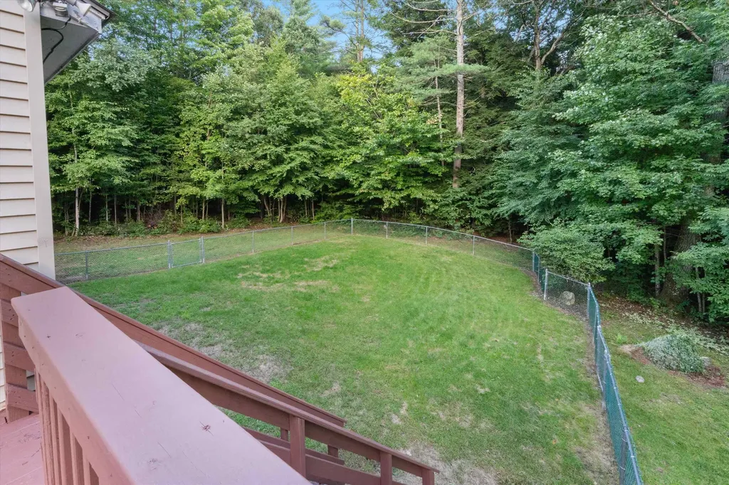 28 Hollings Drive Webster NH 03303
