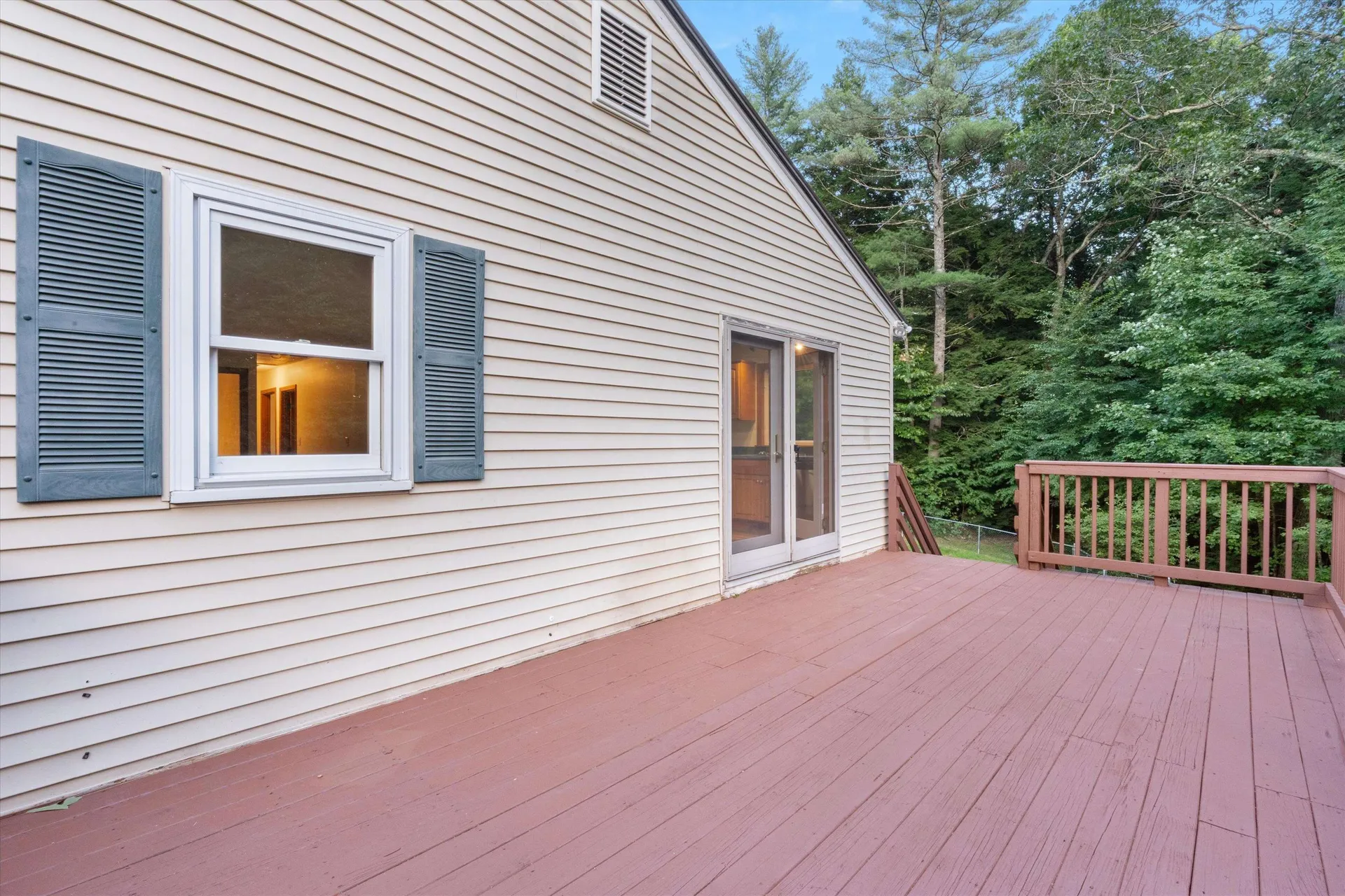 28 Hollings Drive Webster NH 03303