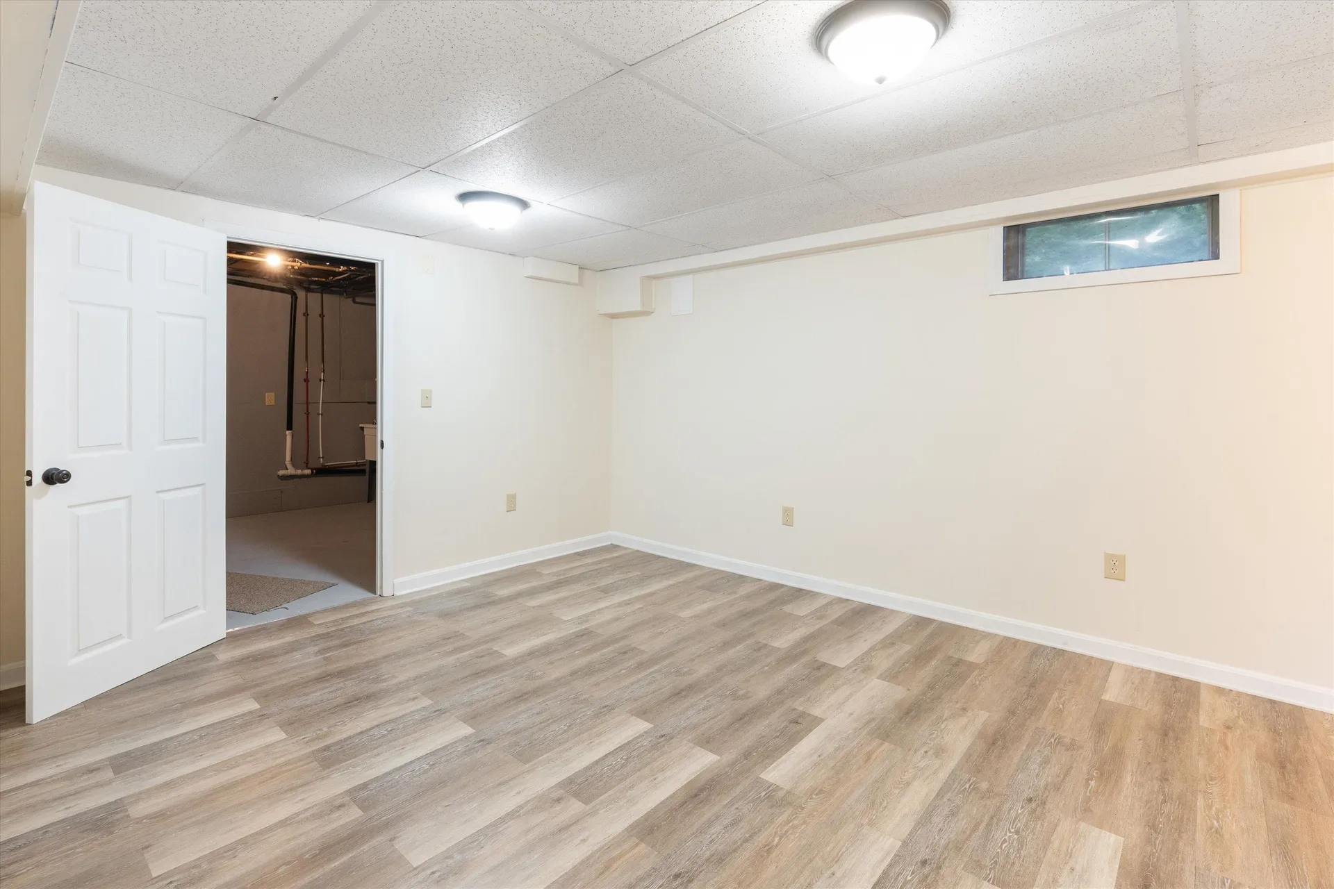 28 Hollings Drive Webster NH 03303