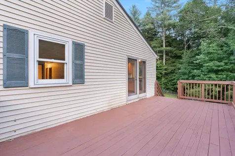 28 Hollings Drive Webster NH 03303