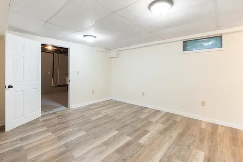 28 Hollings Drive Webster NH 03303