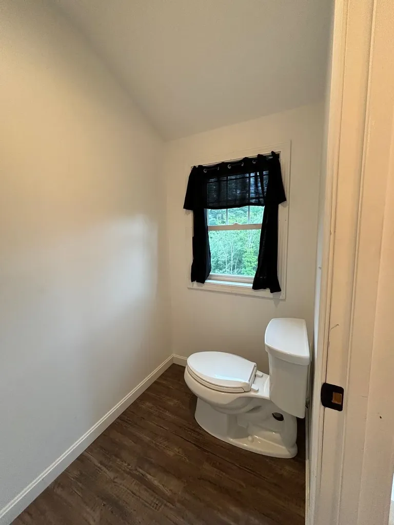 12 Lottie Lane Chichester NH 03258