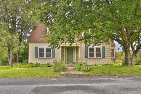 19 Winter Street Lancaster NH 03584
